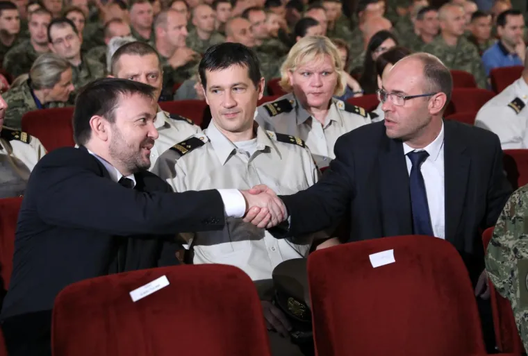 Komemoracija poginulom hrvatskom vojniku: Obitelj, prijatelji i kolege odaju počast Josipu Bri&scaron;kom