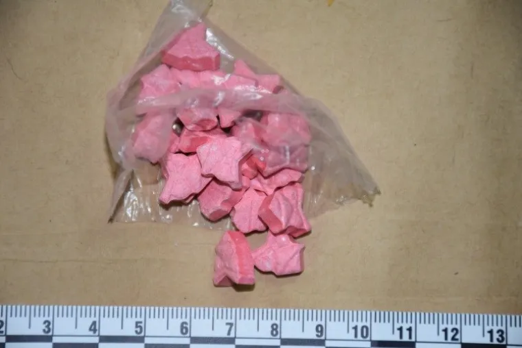 Pretragom stana na Trešnjevci pronađeno je 842 komada tableta droge MDMA pakirane u 42 vrećice