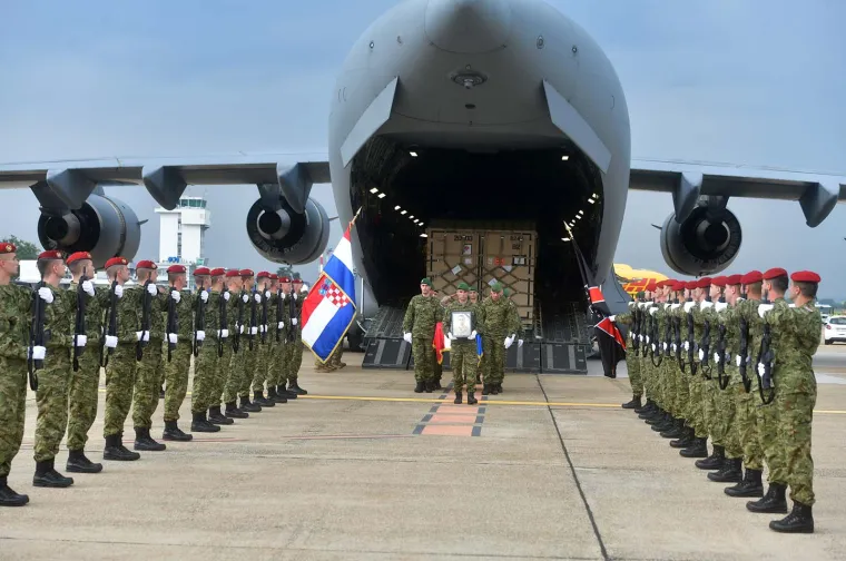 Poginuo u Afganistanu: U Hrvatsku američkim zrakoplovom stiglo tijelo vojnika Josipa Briškog