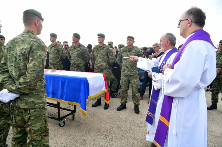 Poginuo u Afganistanu: U Hrvatsku američkim zrakoplovom stiglo tijelo vojnika Josipa Briškog