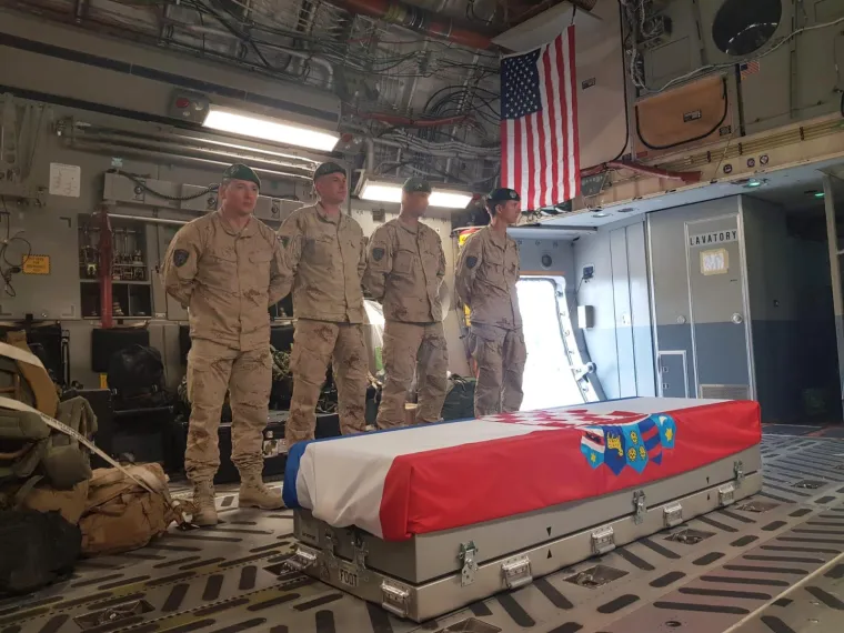 Poginuo u Afganistanu: U Hrvatsku američkim zrakoplovom stiglo tijelo vojnika Josipa Bri&scaron;kog