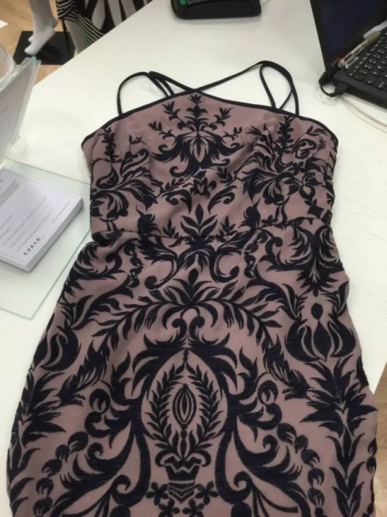 MOŽETE LI ZAMISLITI DA NEŠTO OD OVOGA STAVITE NA SEBE? Ovo mora da je neki poremećaj, drugog objašnjenja nema