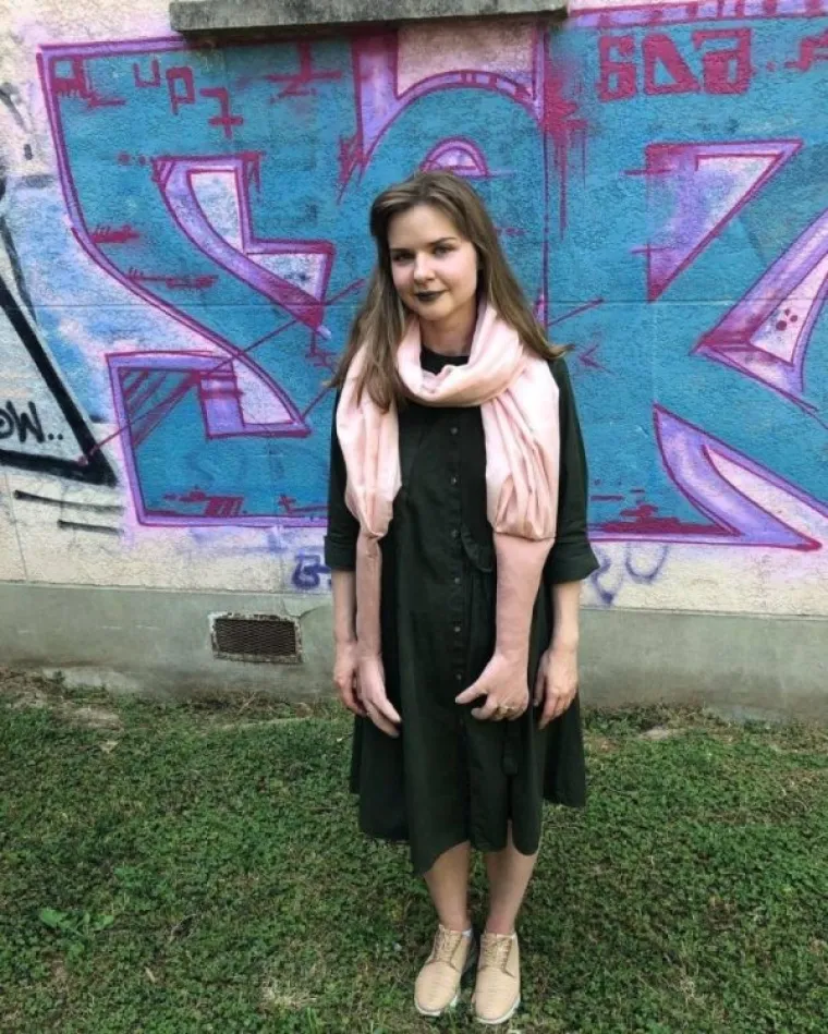 MOŽETE LI ZAMISLITI DA NEŠTO OD OVOGA STAVITE NA SEBE? Ovo mora da je neki poremećaj, drugog objašnjenja nema