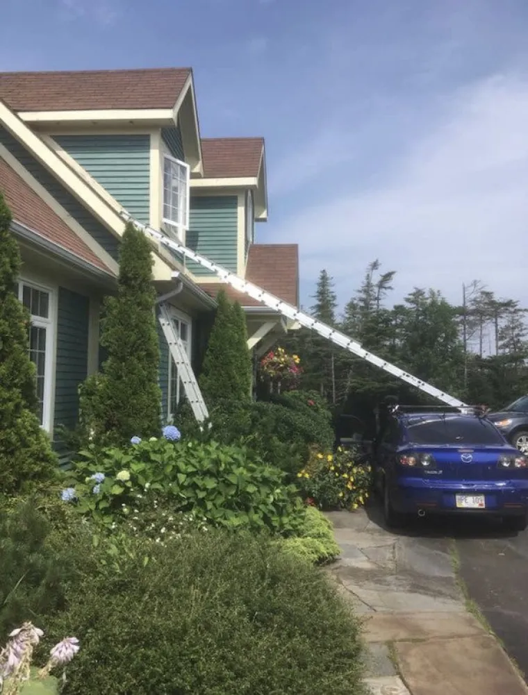 IMALI SU JEDAN POSAO I NISU GA BILI U STANJU NAPRAVITI KAKO SPADA: Ali zato smo se mi nasmijali