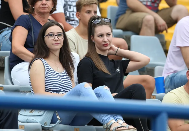 STOTINJAK BOYSA OSTALO PRED STADIONOM: Podigli poruku poginulom hrvatskom sinu koja dira ravno u srce