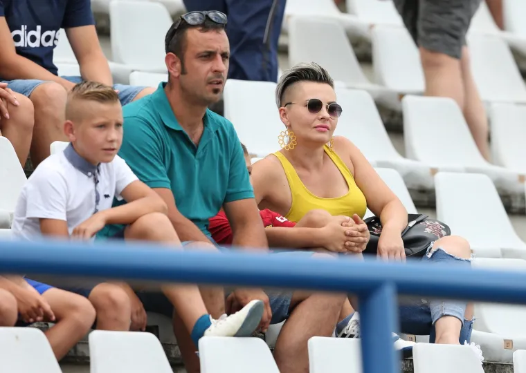 STOTINJAK BOYSA OSTALO PRED STADIONOM: Podigli poruku poginulom hrvatskom sinu koja dira ravno u srce