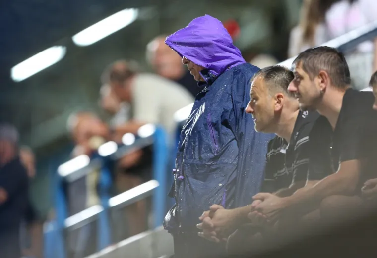 STOTINJAK BOYSA OSTALO PRED STADIONOM: Podigli poruku poginulom hrvatskom sinu koja dira ravno u srce