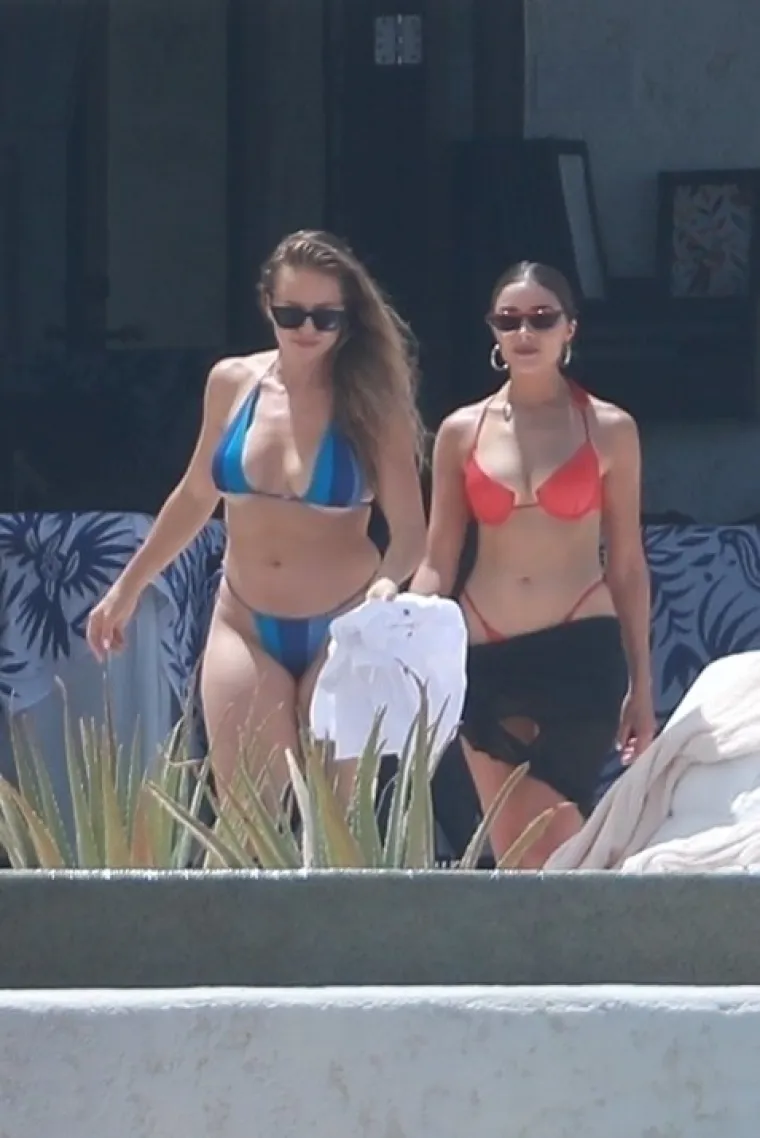 PAPARAZZI TAJNO SNIMILI NAJZGODNIJU ŽENU NA SVIJETU: Uhvaćena je u romansi s NFL zvijezdom; 'Nije to jo&scaron; ozbiljno, međutim...'