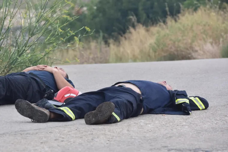 Iza njih je te&scaron;ka i besana noć...