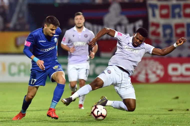 GORI SVE: Torcida je 'zapalila' gostujuću tribinu i bila 12. igrač Bijelih