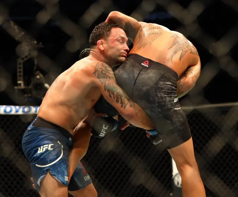 MAKLJAŽA NA NJIHOV NAČIN: Udarci su samo sijevali, publika je bila u ekstazi