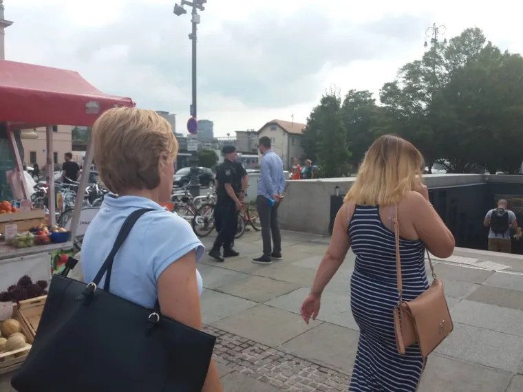 Dojava o bombi u samom sredi&scaron;tu Zagreba: Policija evakuirala poznati trgovački centar!