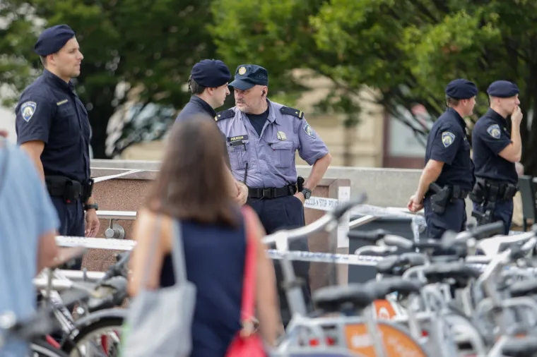 Dojava o bombi u samom sredi&scaron;tu Zagreba: Policija evakuirala poznati trgovački centar!