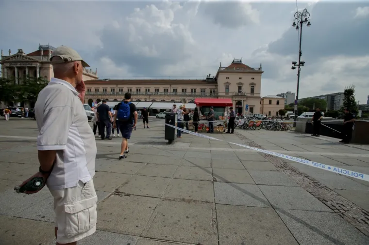 PANIKA U CENTRU METROPOLE: Policija evakuirala ljude iz Importanne centra zbog dojave o bombi
