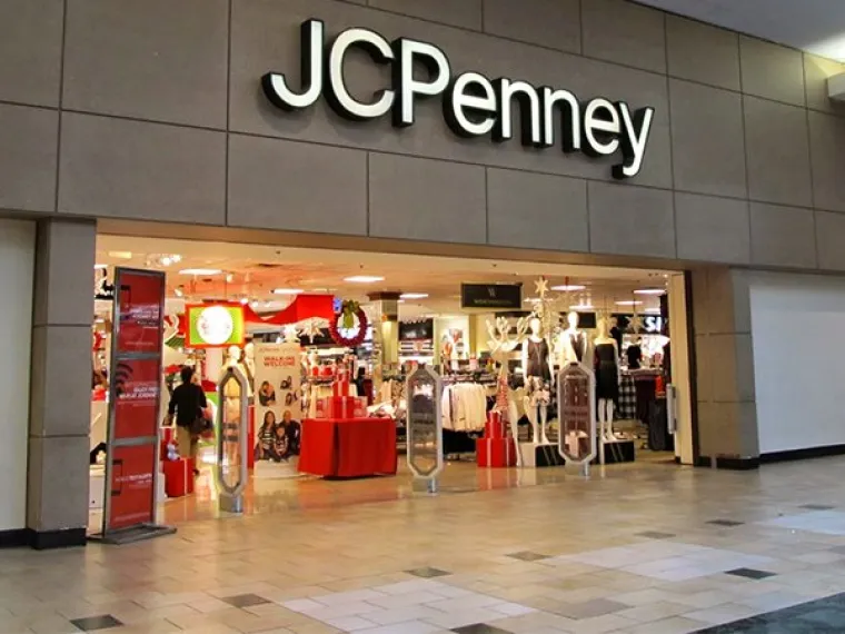 "U kabini za presvlačenje butika JC Penney.  I kao napomena, oni imaju daleko najbolje kabine za seks. Nema kamera, vrata idu skroz do poda i najče&scaron;će nije velika gužva. I ne, ne plaćaju me da ovo kažem" 
TheHelpfulRabbit