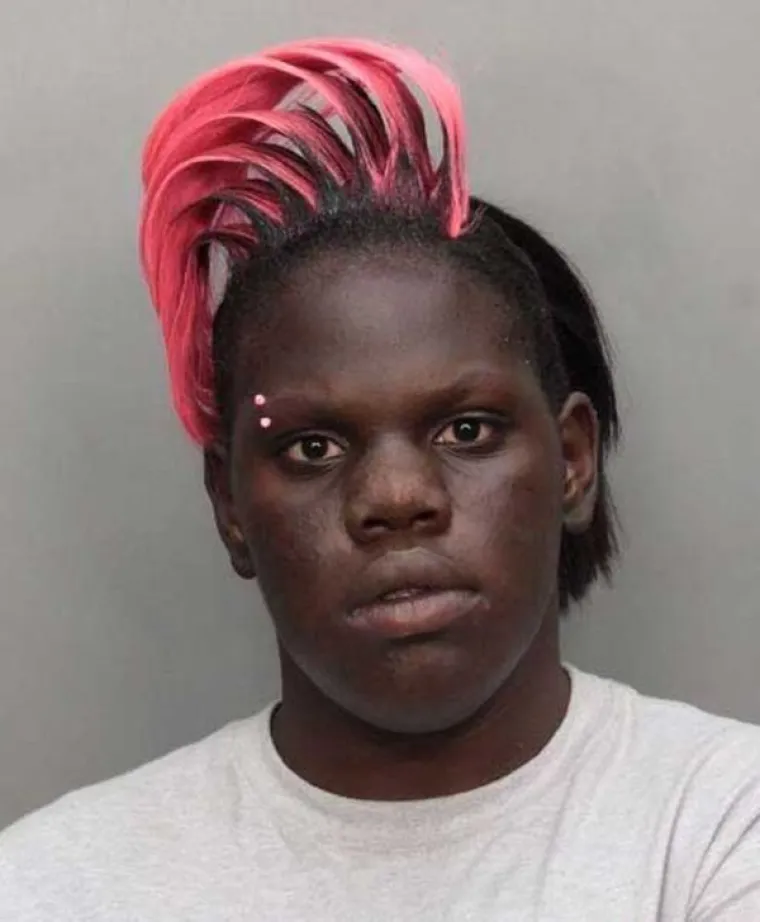 NJIHOVI FRIZERI ZASLUŽUJU ZATVORSKU KAZNU: Obećavamo, ovo su najgore frizure koje ste ikada vidjeli