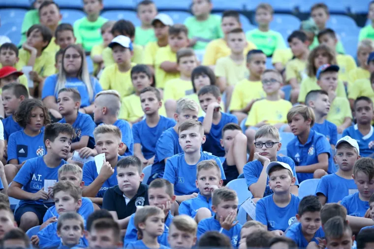 TUGA I JAD U MAKSIMIRU: Modri pred sablazno praznim tribinama igraju za Ligu prvaka