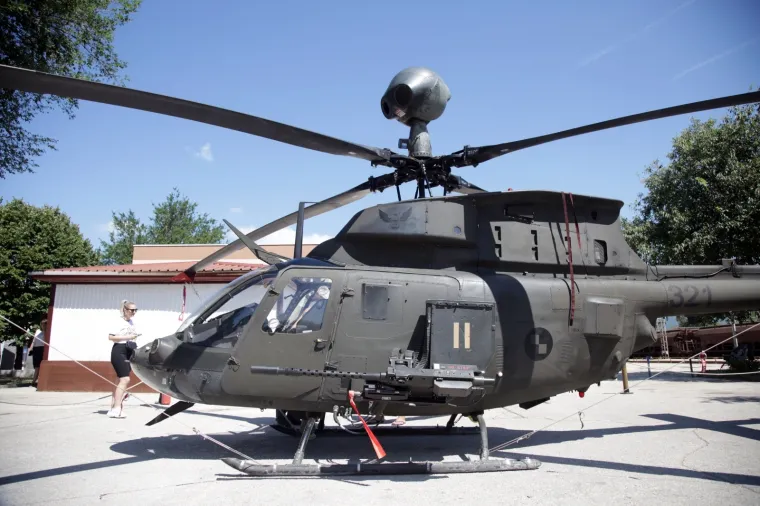 Taktičko tehnički zbor naoružanja i opreme na parkirali&scaron;tu kod Autobusnog kolodvora, povodom proslave Dana pobjede i domovinske zahvalnosti te Dana hrvatskih branitelja