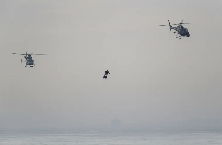 Povijesni uspjeh 'letećeg čovjeka': Sa 190 km/sat uspio je preletjeti La Manche!