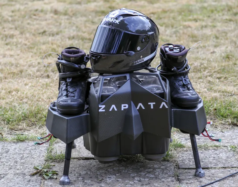 Povijesni uspjeh 'letećeg čovjeka': Sa 190 km/sat uspio je preletjeti La Manche!