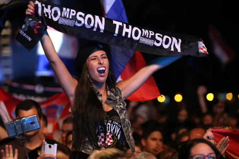 OBLJETNICA 'OLUJE': Thompson zapjevao pred punom Rivom u Splitu