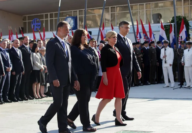 Pogledajte svečane kadrove iz Knina koji je danas 'sredi&scaron;te Hrvatske'