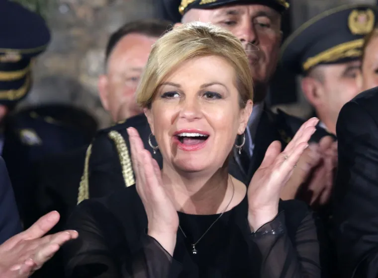 Razgaljena i emotivna Kolinda Grabar-Kitarović na proslavi u Kninu