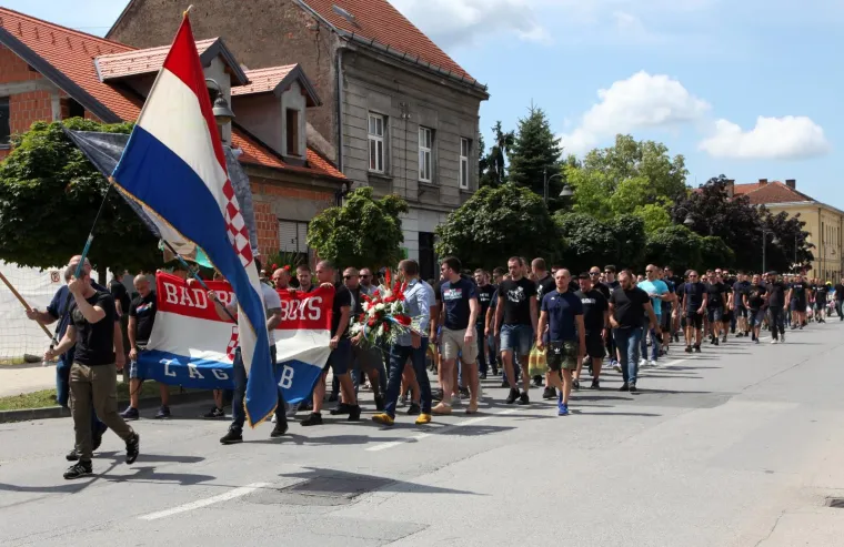 BOYSI KOLONOM I MURALOM POKLONILI SE HRVATSKIM SINOVIMA: Ovako to rade oni koji stvarno vole Hrvatsku