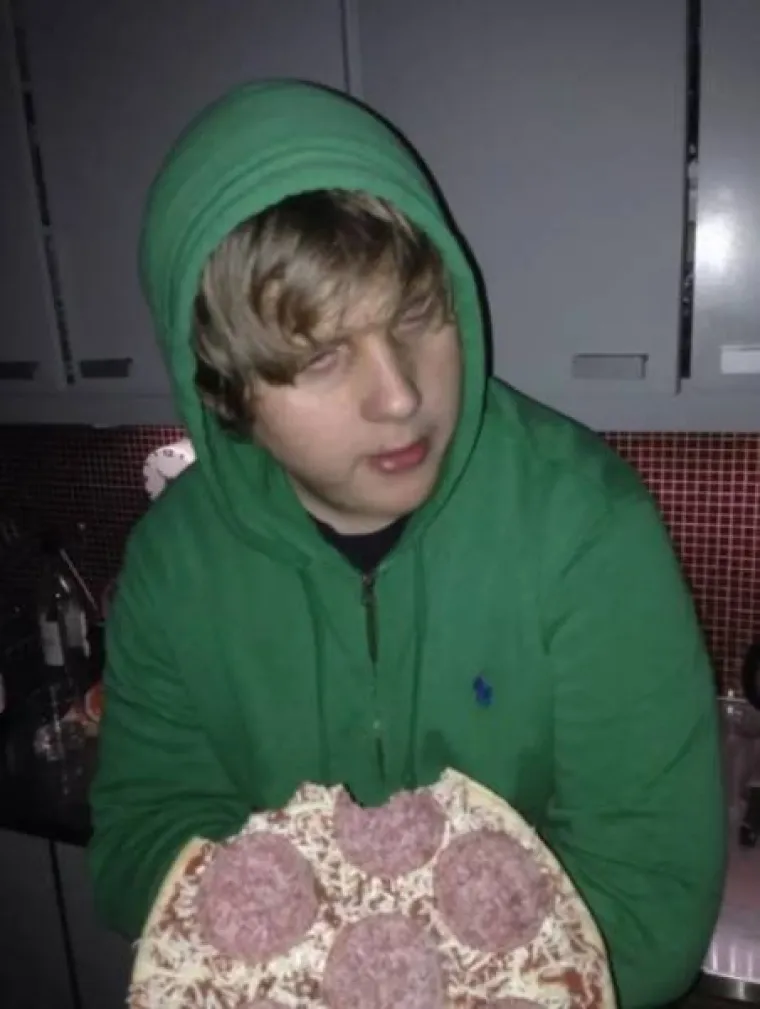 NJIMA TREBA ZABRANITI ULAZAK U KUHINJU: Srećom da postoji dostava, u suprotnom bi umrli od gladi