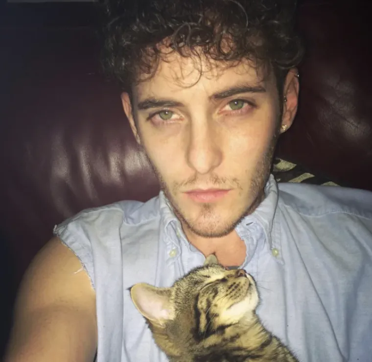 Tko tu pije, a tko plaća?: 25 slika ljubimaca koji su nakratko zaboravili tko je gazda