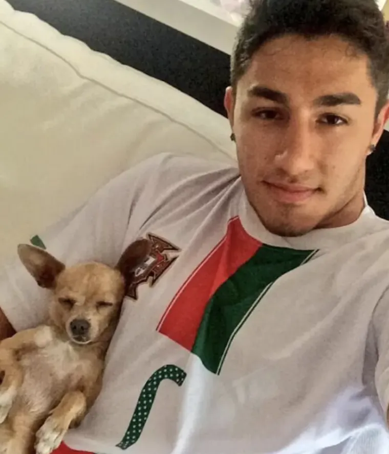 Tko tu pije, a tko plaća?: 25 slika ljubimaca koji su nakratko zaboravili tko je gazda