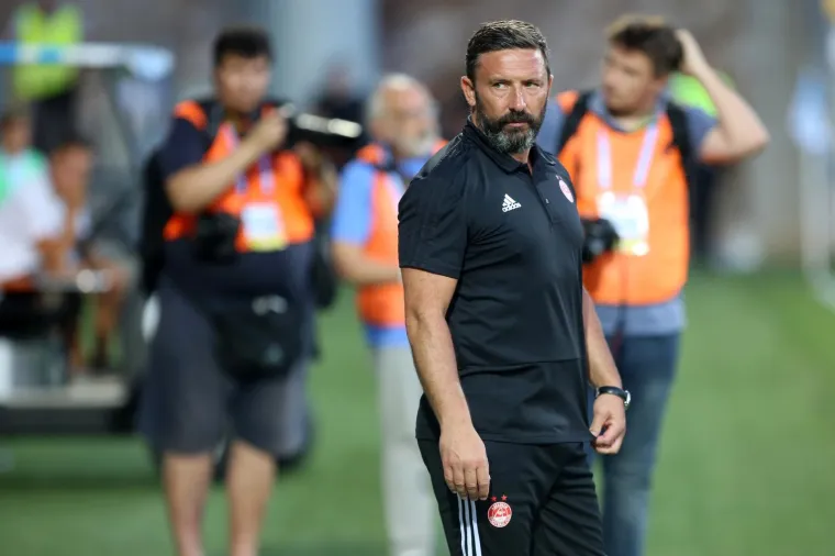 Nogometa&scaron;i Rijeke u prvoj su utakmici 3. pretkola Europske lige kao domaćini na Rujevici svladali &scaron;kotski Aberdeen sa 2-0 (0-0). Uzvrat je za sedam dana u Aberdeenu.   Pogotke su za Rijeku postigli Antonio Čolak (62pen) i Robert Murić (88).