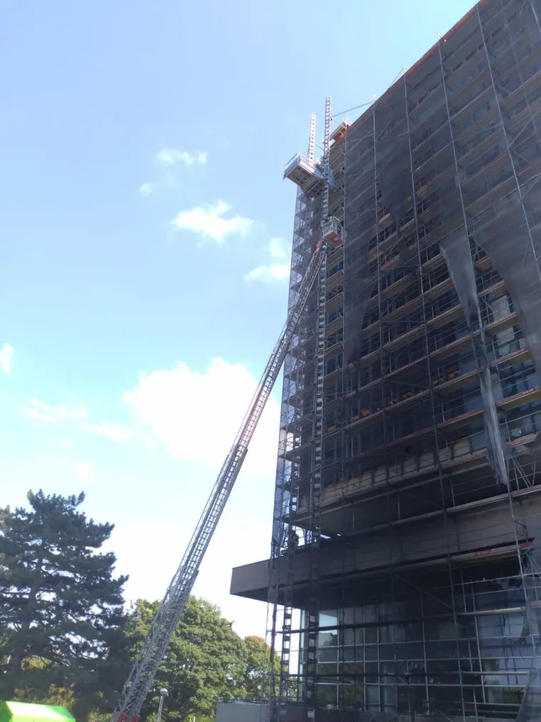 Požar u ministarstvima prometa i turizma, gorjela popularna 'Kockica'!