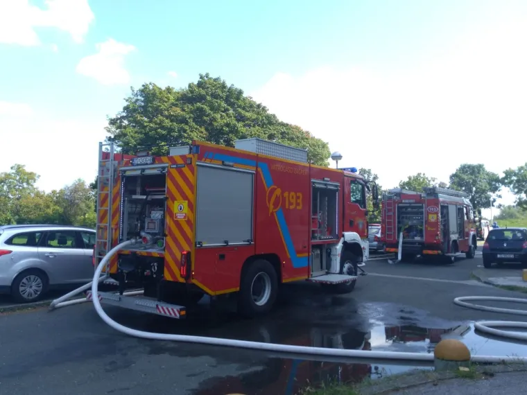 Požar u ministarstvima prometa i turizma, gorjela popularna 'Kockica'!