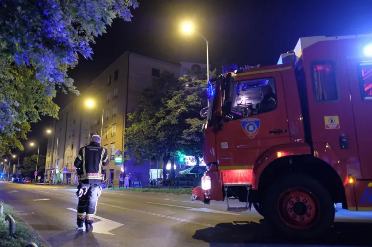 Urušavanje fasade u zagrebačkoj Kranjčevićevoj ulici