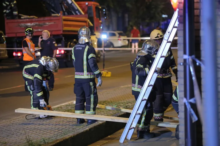 Uru&scaron;avanje fasade u zagrebačkoj Kranjčevićevoj ulici