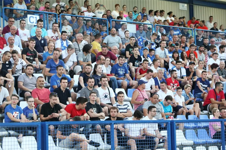 DINAMO U OSIJEKU: Zavirite u galeriju i osjetite da&scaron;ak atmosfere iz Gradskog vrta