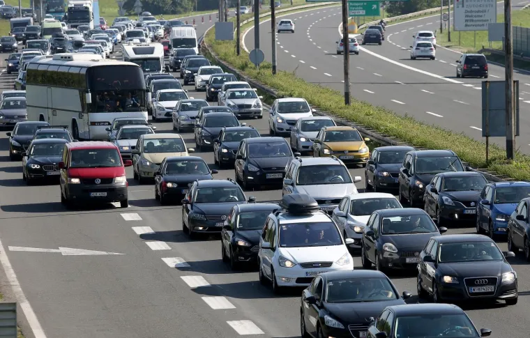 Gužve na cestama diljem Hrvatske: Najprometnije na Lučkom i u Splitu!