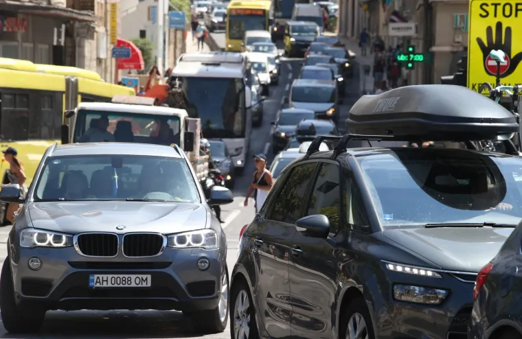 Gužve na cestama diljem Hrvatske: Najprometnije na Lučkom i u Splitu!