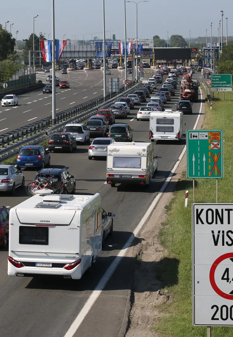 Gužve na cestama diljem Hrvatske: Najprometnije na Lučkom i u Splitu!