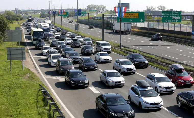 Gužve na cestama diljem Hrvatske: Najprometnije na Lučkom i u Splitu!