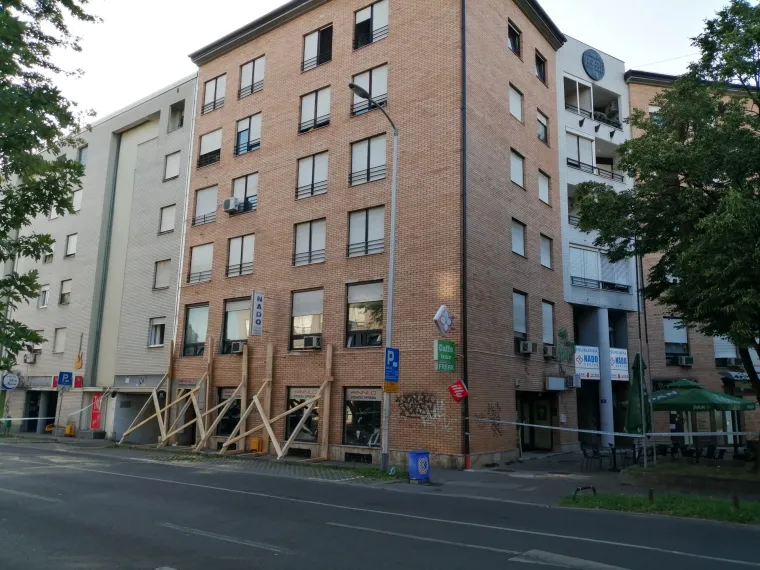 Ovo je zgrada na Tre&scaron;njevci za koju se procijenilo da joj prijeti uru&scaron;avanje!