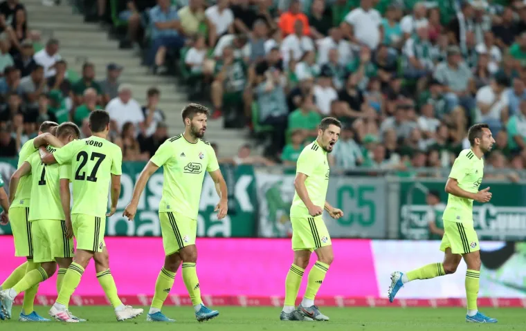 Plavi pomeli Mađare: Domaćinima utrpali četiri gola i u&scaron;li u play off Lige prvaka