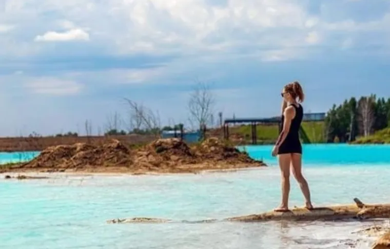 Ovo jezero je hit za opaliti fotku! No, jesu li turisti svjesni za&scaron;to je voda tirkizna?