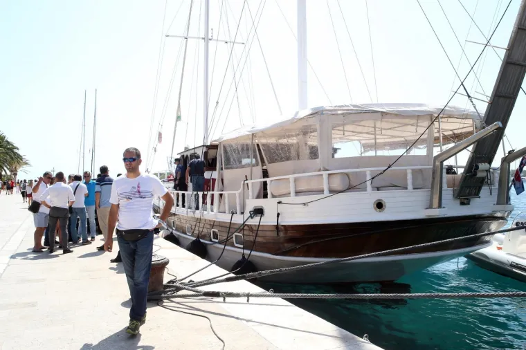 Nova drama na brodu na kojem su se otrovali Talijani: Tijekom očevida pozlilo policajcu