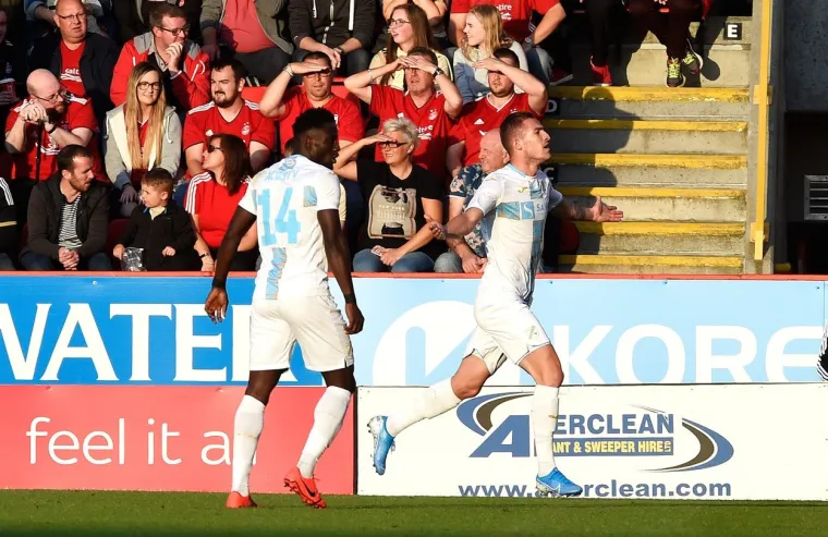 Rijeka je golovima Lončara i Čolaka pobijedila Aberdeen u Škotskoj.