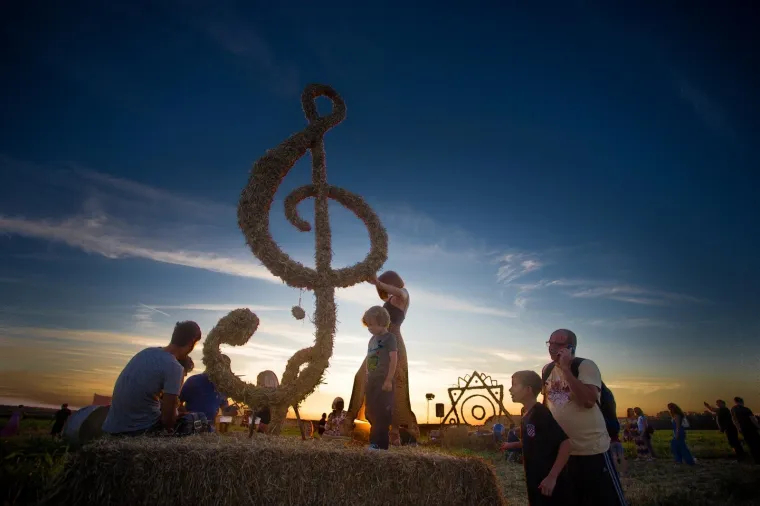 Slavonska žitna polja postala umjetnička galerija! Ovako ne&scaron;to ne viđa se često