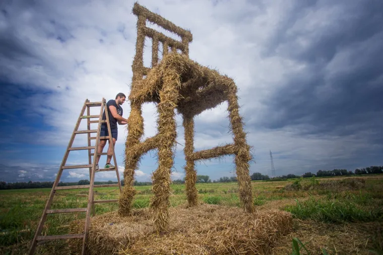 Slavonska žitna polja postala umjetnička galerija! Ovako ne&scaron;to ne viđa se često