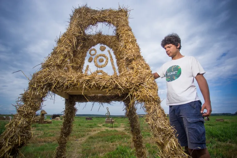 Slavonska žitna polja postala umjetnička galerija! Ovako ne&scaron;to ne viđa se često
