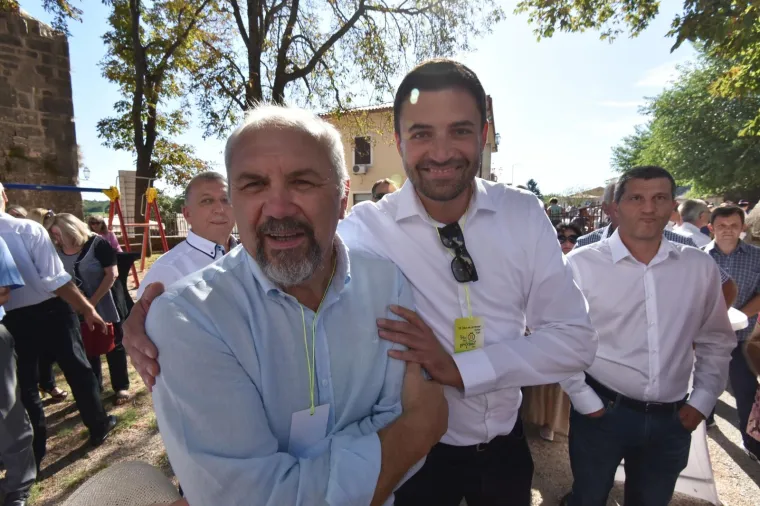 Premijer i predsjednica ni&scaron;ta nisu skrivali pred očima javnosti: Pogledajte prijateljske poljupce